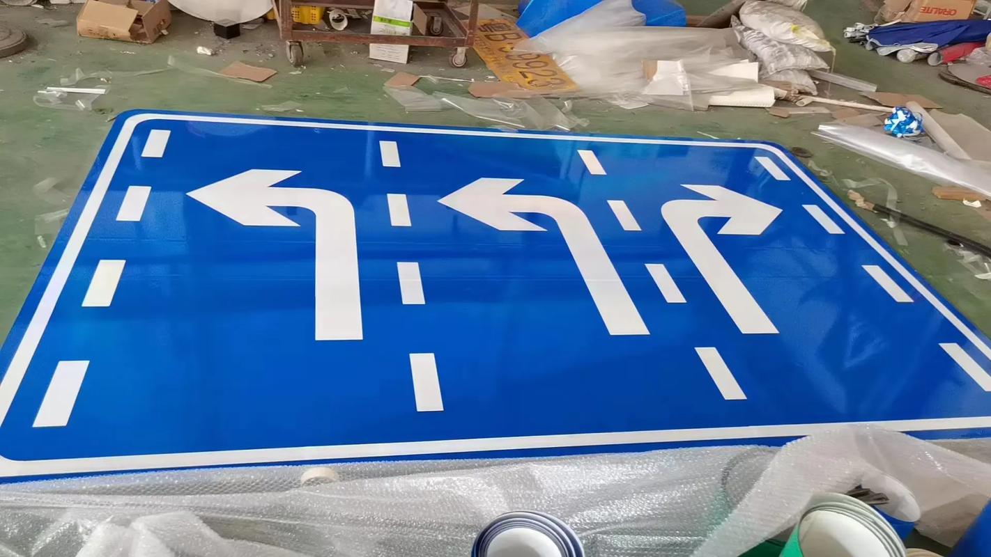根据客户需要可采用不同级别反光膜,厚度;附着力强,铝板,铝合