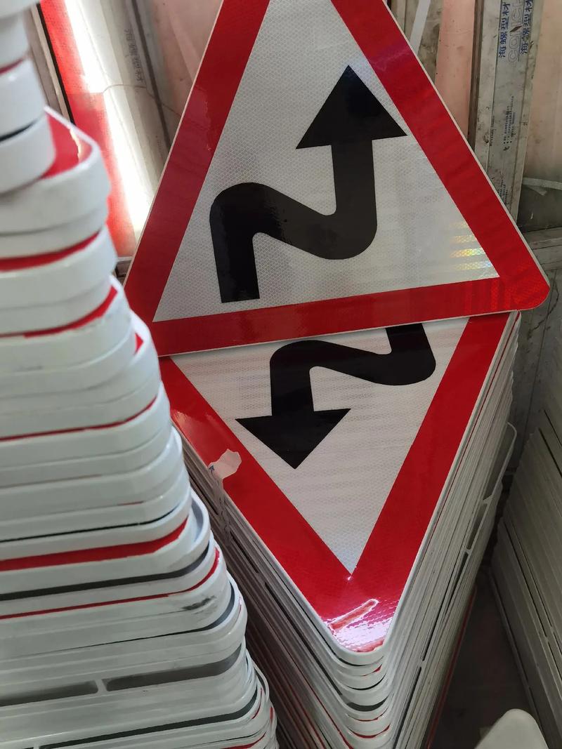 玻璃钢公路标志牌 #户外反光膜写真喷绘标志牌 #手糊玻璃钢
